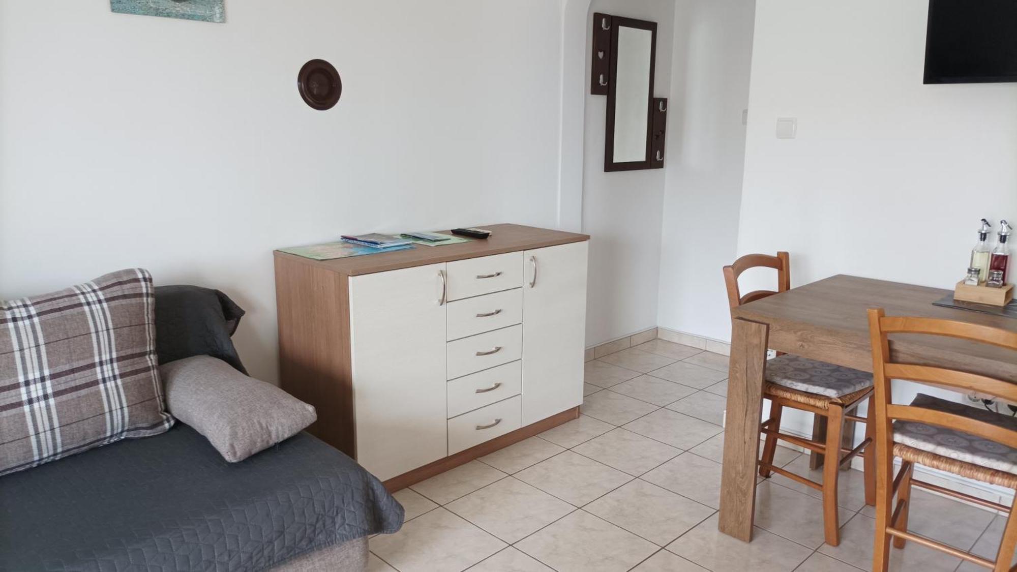 Apartment Oreskovic Krk Town Exterior photo