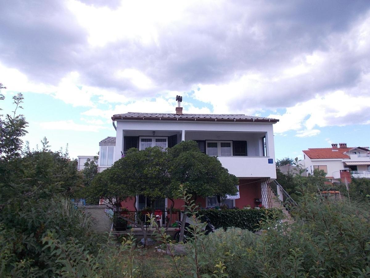 Apartment Oreskovic Krk Town Exterior photo
