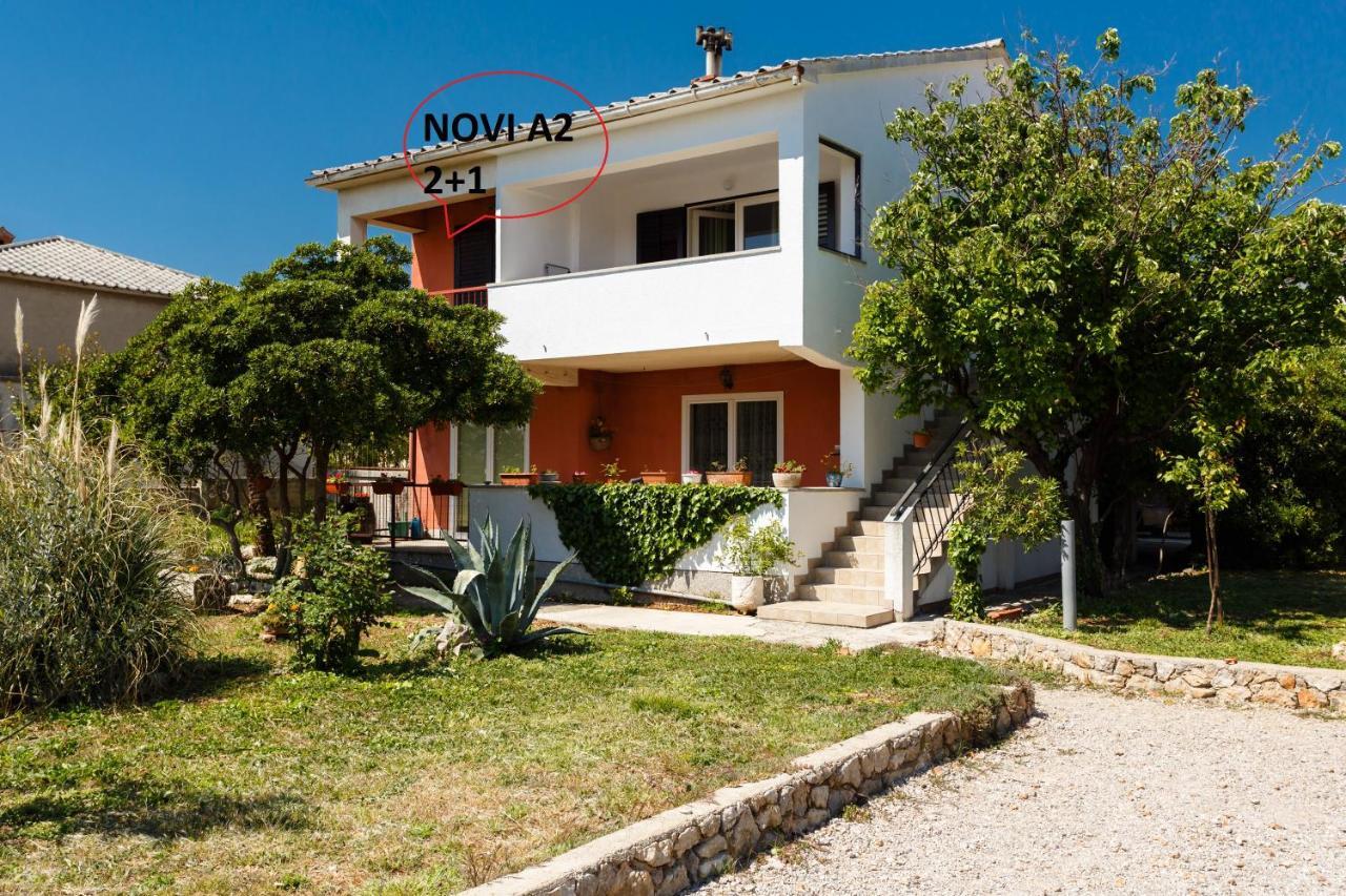 Apartment Oreskovic Krk Town Exterior photo