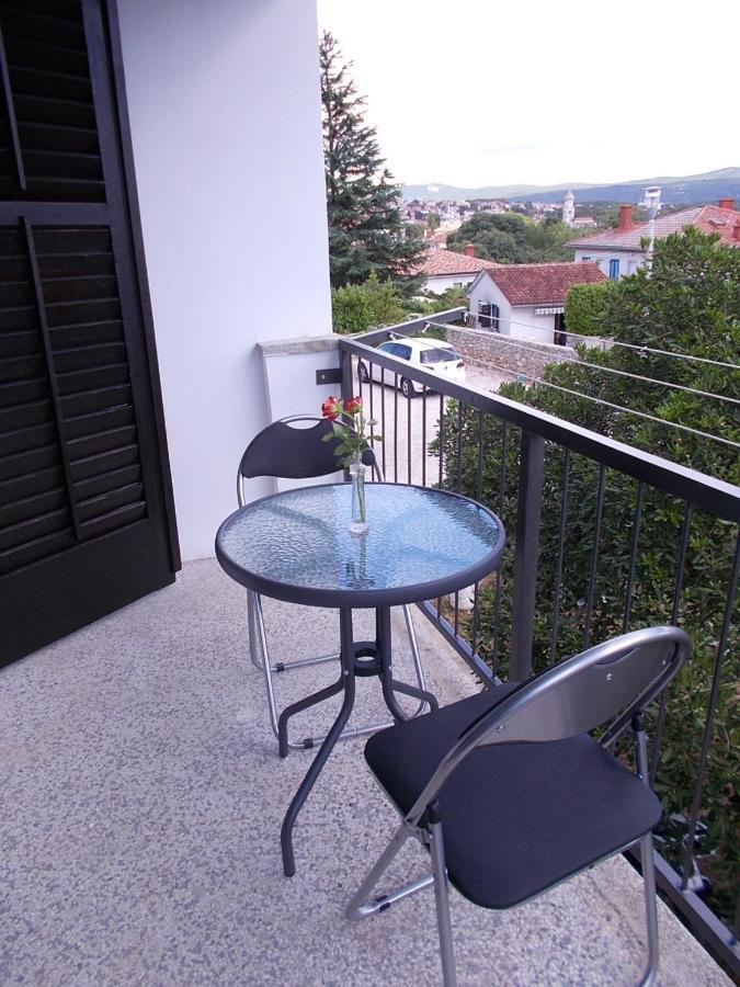 Apartment Oreskovic Krk Town Exterior photo