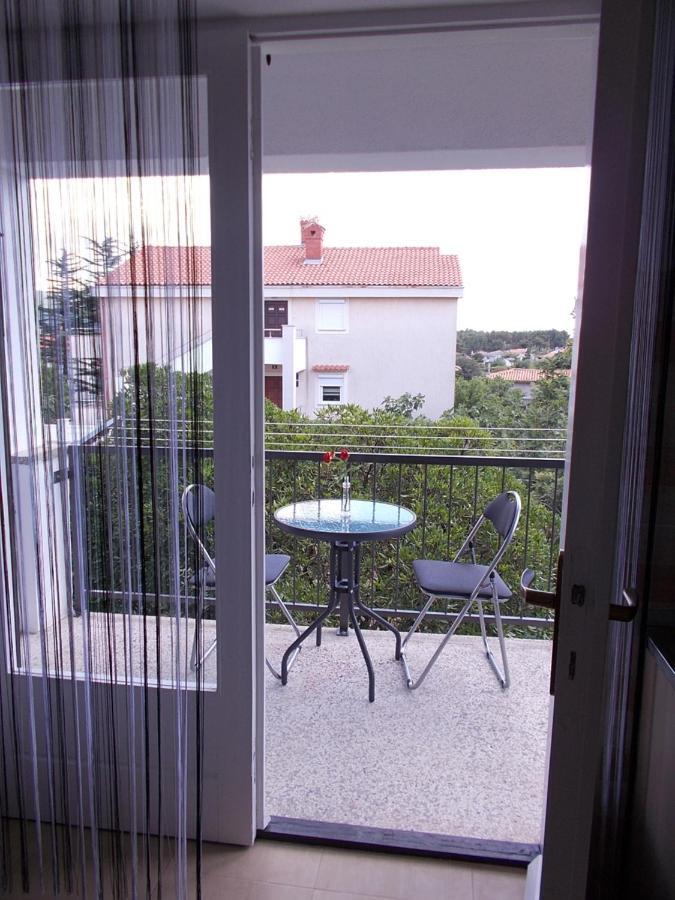 Apartment Oreskovic Krk Town Exterior photo
