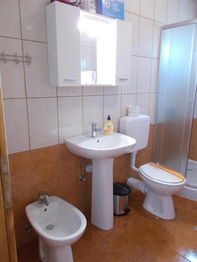 Apartment Oreskovic Krk Town Exterior photo